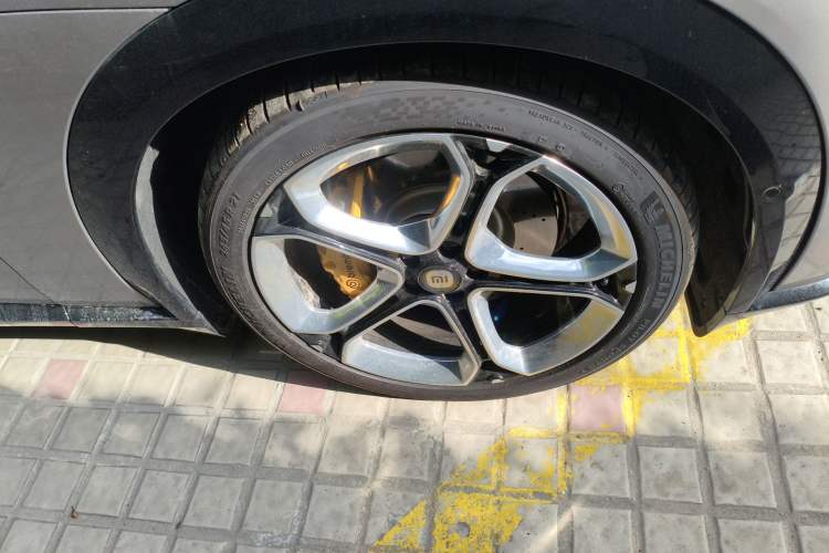 Used Xiaomi Auto YU7 2025 Ultra-Long Range High-Performance All-Wheel-Drive Max Edition
