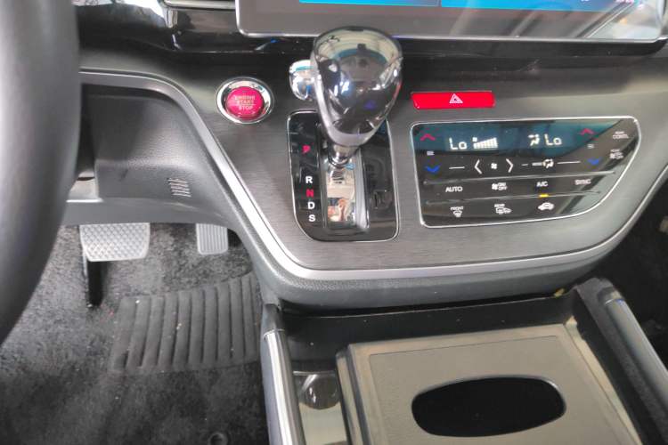 Used Honda Elysion 2016 2.4L Supreme Edition Gear Lever