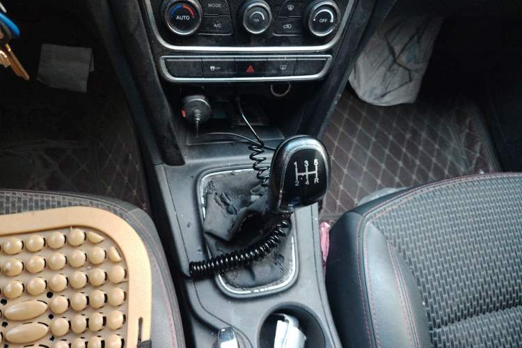 Used Chery Tiggo 3 2016 1.6L Manual ZhiShang Edition