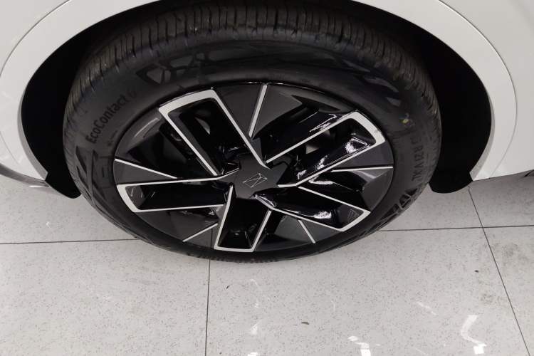 Used Avatr 11 2025 Ultra Extended-Range Edition