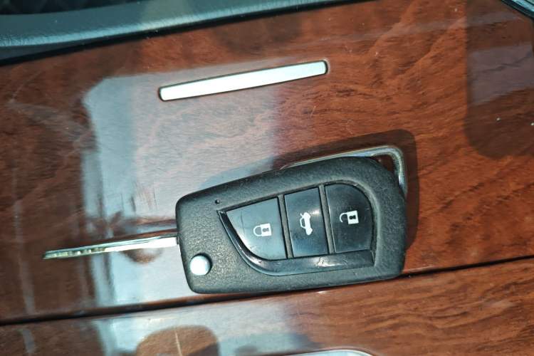 Used Toyota Camry 2013 200G Classic Luxury Edition Vehicle Key