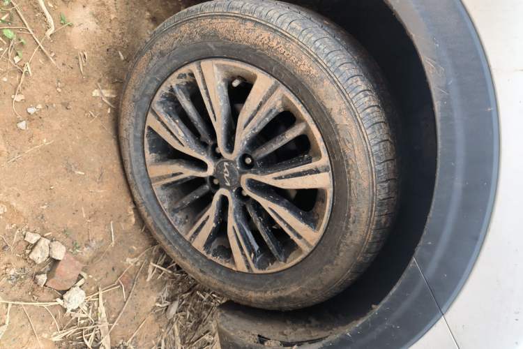 Used Kia kx1 Stonic 2021 1.4L CVT Fun Edition