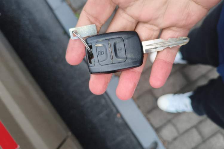 Used Wuling Rongguang 2021 1.5L Extended Standard-Size Window-Sealed Vehicle Air-Conditioned 2-Seater L3C