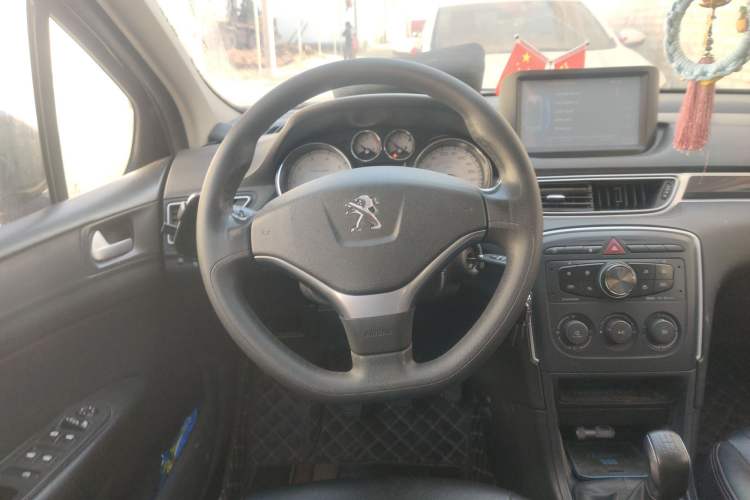 Used Peugeot 308 2014 Enjoy Edition Classic 1.6L Manual YouShang Model
