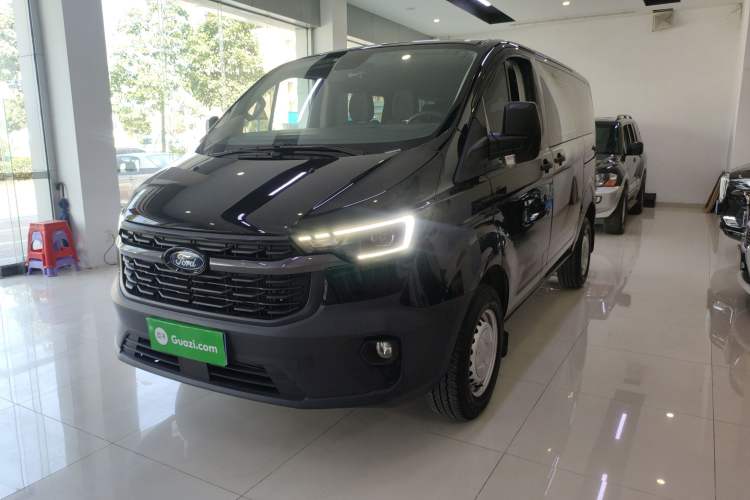 Used Ford Transit 2023 2.0T Gasoline Automatic Multi-Function Commercial Vehicle Short Wheelbase Low Roof 5/6 Seats