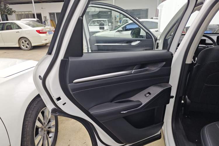 Used Haval H6 New Energy 2023 DHT-PHEV 110KM Long-Range Edition
