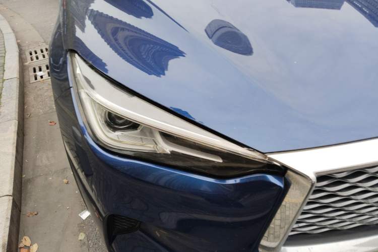 Used Infiniti QX50 2018 2.0T Four-Wheel Drive Elite Edition Right Front Headlight