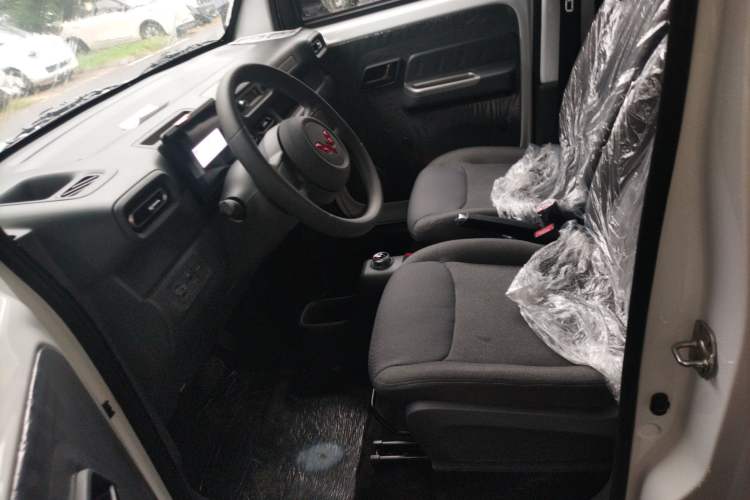 Used Wuling Zhiguang New Energy 2025 Standard Model