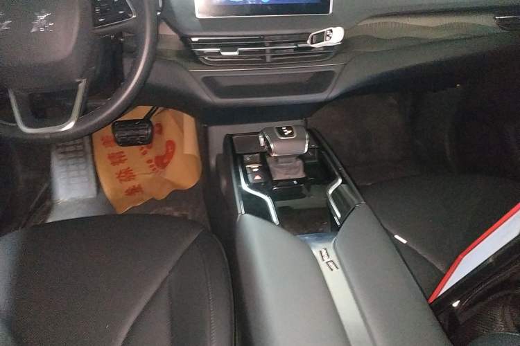 Used Hongqi E-QM5 2022 431 km Charge & Enjoy Edition Gear Lever