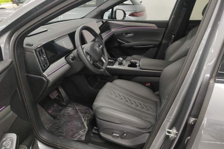 Used BYD Song L DM-i 2025 Intelligent Driving Version 112 km Beyond-Range Type