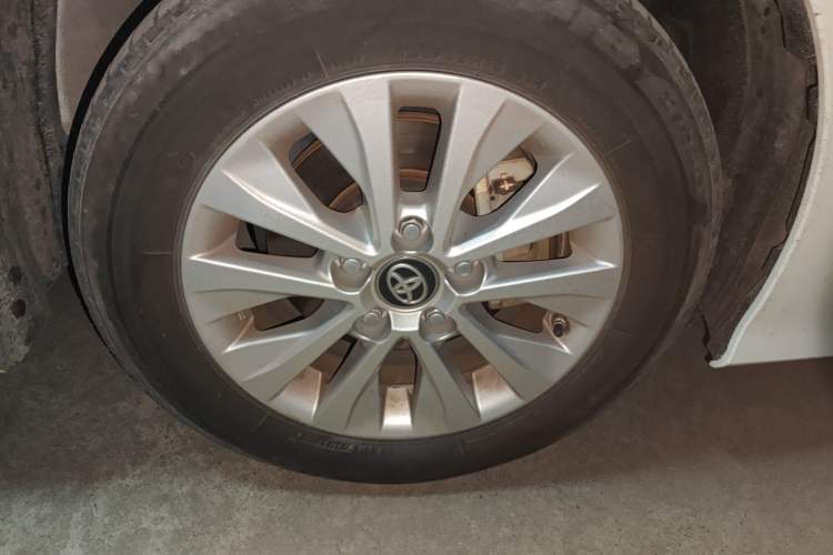 Used Toyota Corolla 2019 1.2T S-CVT GL-i Elite Edition Right Front Wheel Hub