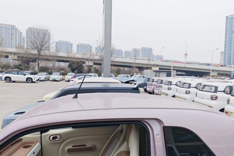 Used Bestune Pony 2026 Model 222km Cute Horse Plus Roof