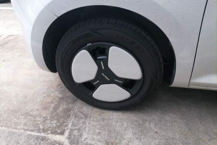 Used CHANGAN Lumin 2023 301km Honey Dew Edition