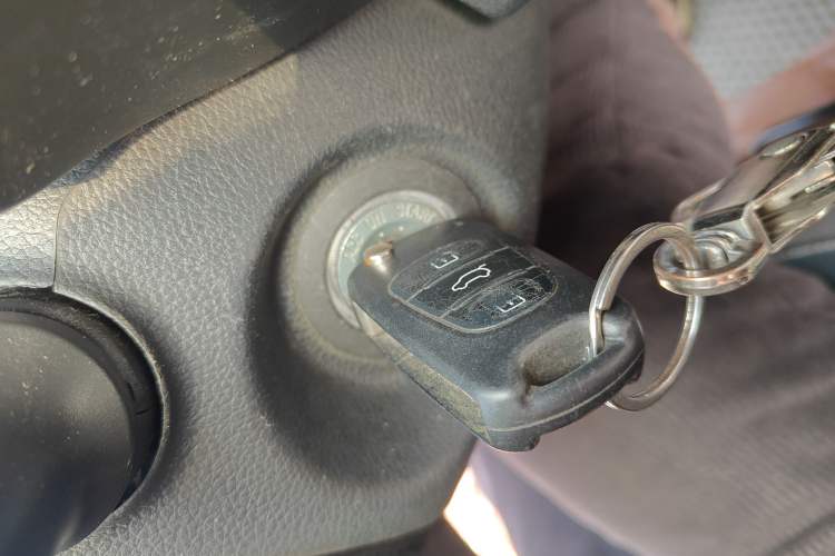 Used Kia Sportage R 2012 2.0L Automatic Two-Wheel Drive GL Trim
