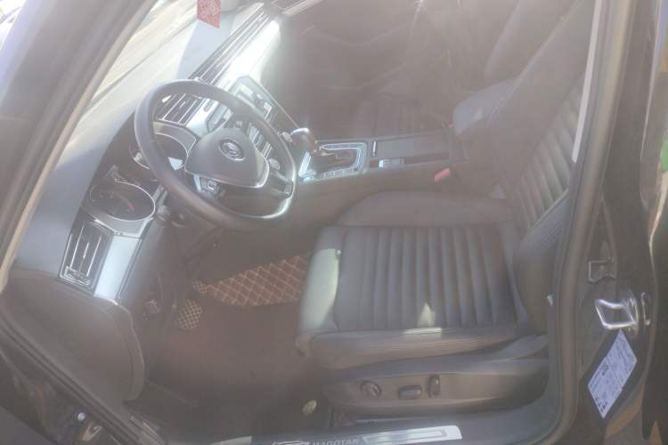 Used Volkswagen Magotan 2019 330TSI DSG Leading Model China VI Standard
