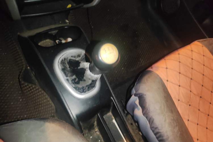 Used CHANGAN CX20 2014 1.4L Manual Sport Version China IV Standard
