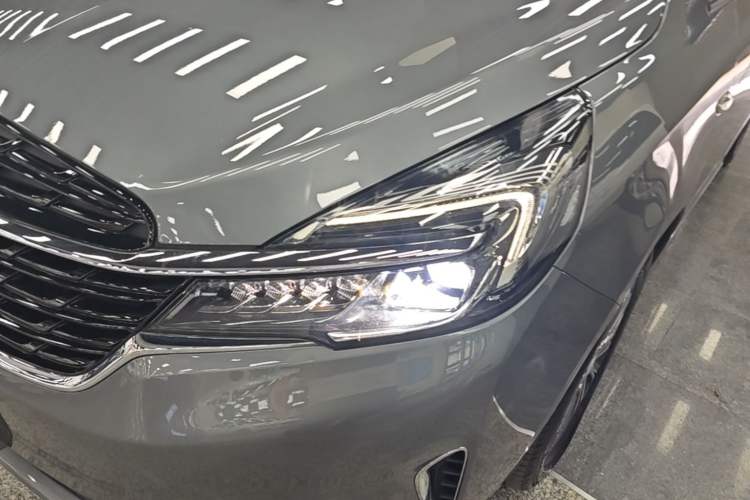 Used Buick GL8 2021 Land Cruiser Executive Class 652T Luxury Model