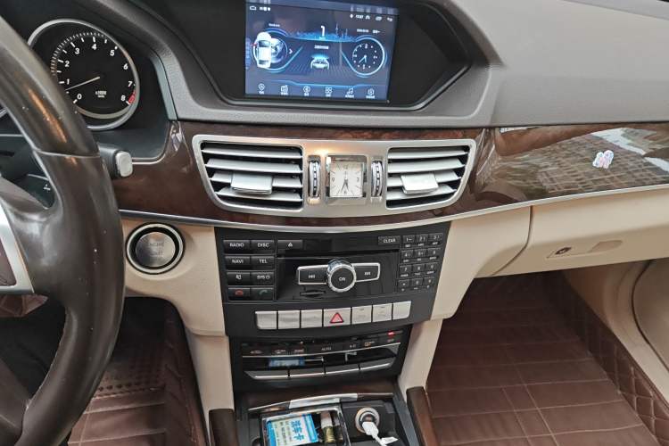 Used Mercedes-Benz E-Class 2015 E 200 L
