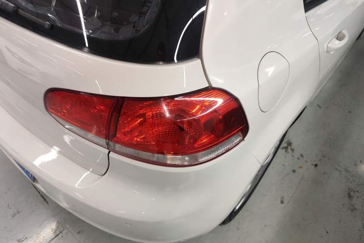 Used Volkswagen Golf 2012 1.6L Automatic Comfort Model Right Rear Taillight