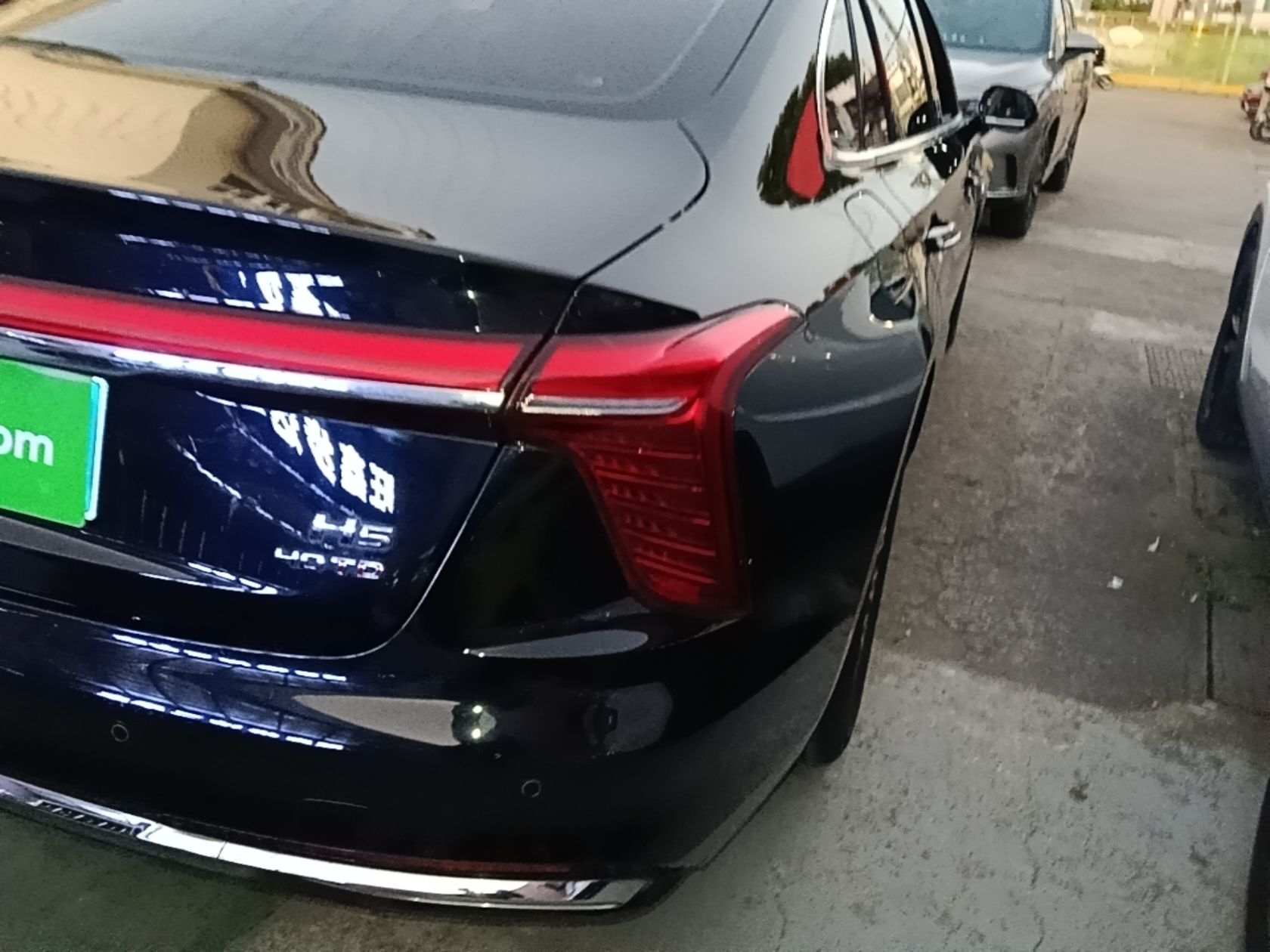 Hongqi H5 2024 2.0T Automatic Smart Connect Flagship Edition - Chinese Trim Xiang — снимка 9
