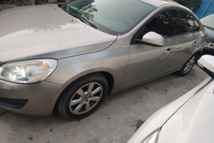 Used Volvo S60 2011 2.0T Comfort Edition
