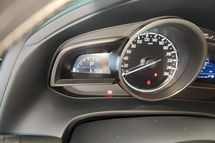 Used Mazda CX-4 2020 2.0L Automatic Two-Wheel Drive Blue Sky Dynamic Edition Odometer Close Up