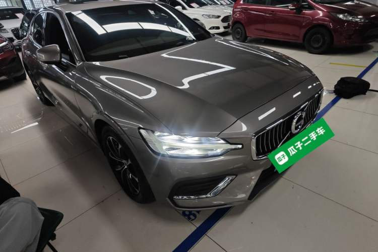 Used Volvo S60 2020 T4 Zhiyi Luxury Edition