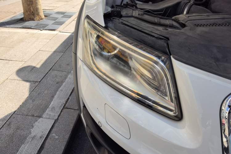 Used Audi Q5 2017 Plus 40 TFSI Technology Model