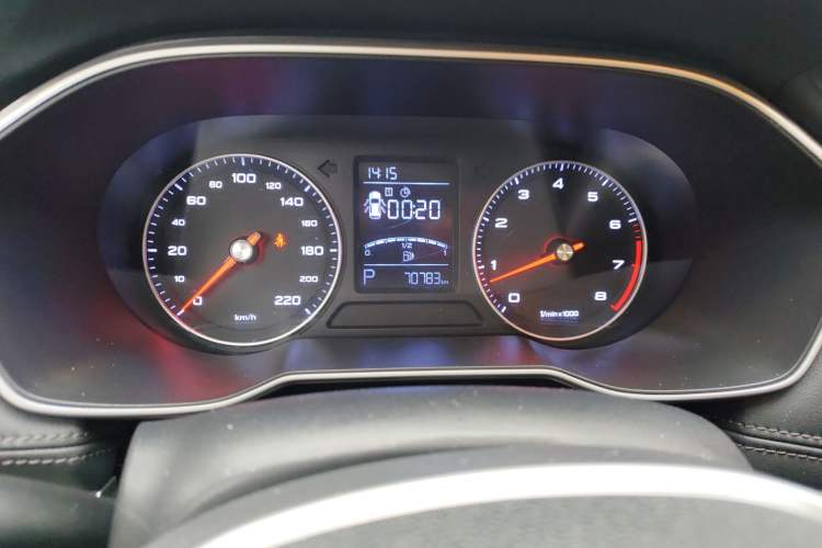 Used Roewe RX3 2020 1.6L CVT 4G Connected Ultra-Cool Flagship Edition Odometer Close Up