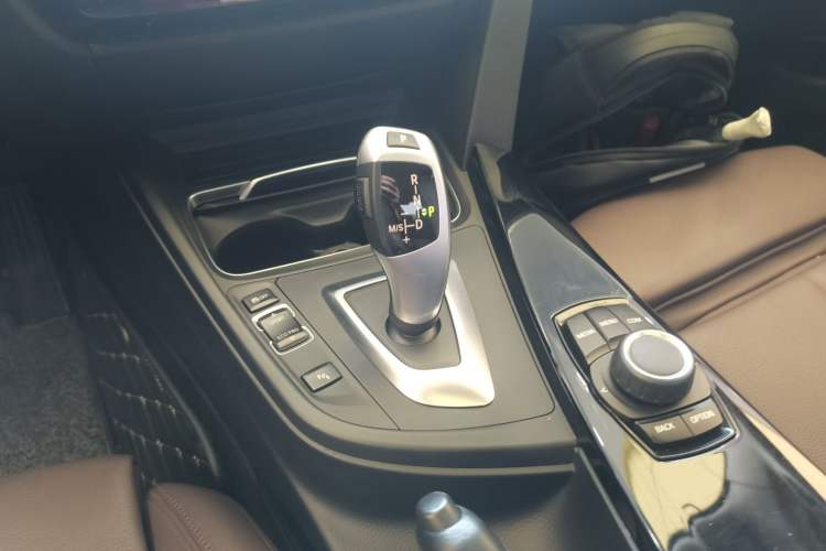 Used BMW 3 Series 2018 320Li Fashion Model
