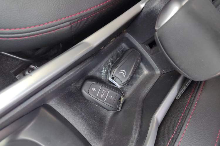 Used Citroen C3-XR 2015 1.6L Automatic Smart Version Interior 1