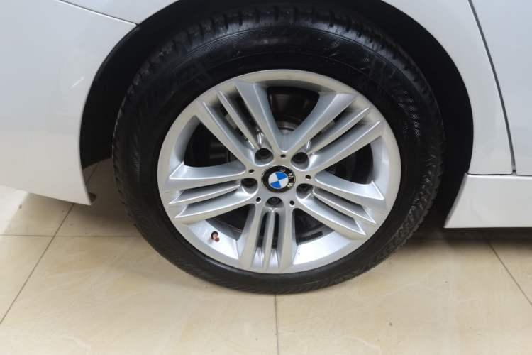 Used BMW 3 Series 2016 320Li Ambition Model
