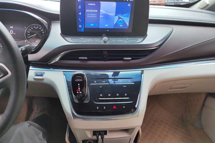 Used Buick GL8 2020 Land Cruiser Executive Class 652T Comfort Model
