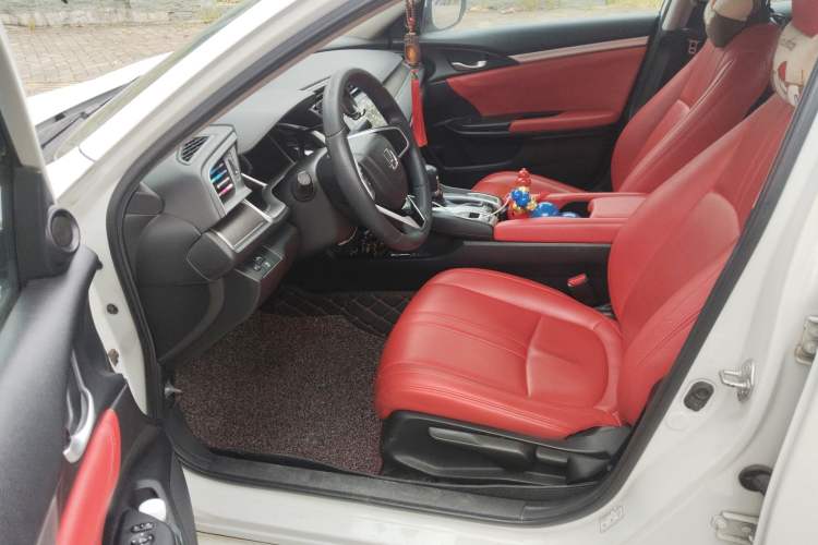 Used Honda Civic 2016 220TURBO CVT Luxury Edition Driver Seat