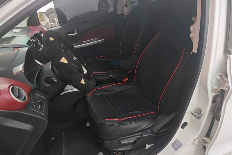 Used CHANGAN Benni 2015 1.4L IMT Prestige Model China V Standard
