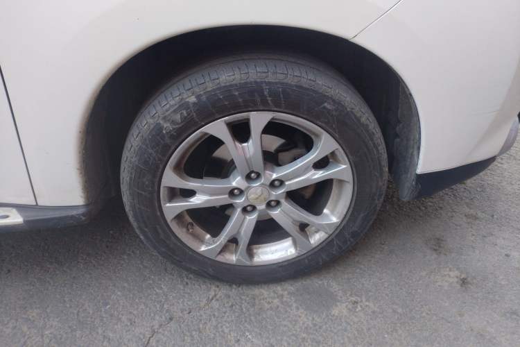 Used Mitsubishi Outlander 2013 2.4L 4x4 Luxury Navigation Edition 5 Seats