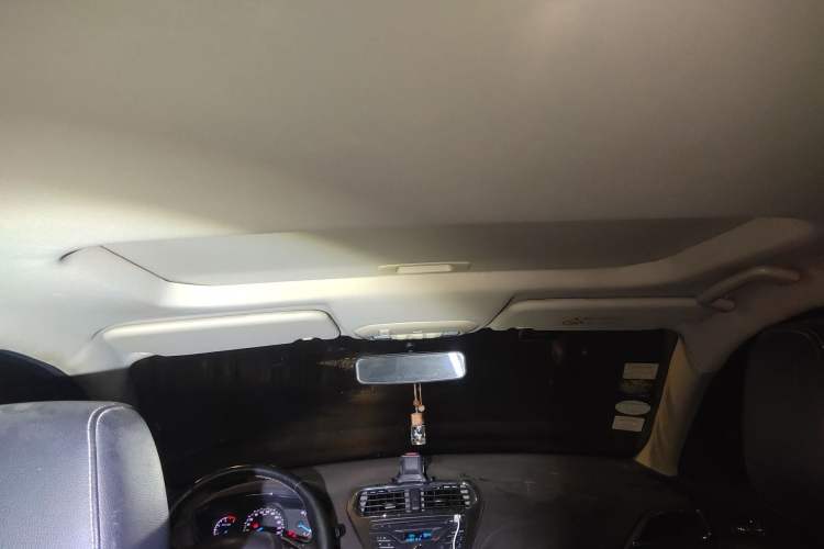 Used Ford Escort 2015 1.5L Automatic Fashion Model Headliner