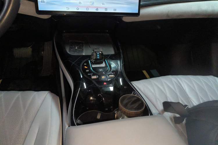 Used BYD Seal 2022 650 km All-Wheel-Drive Performance Version
