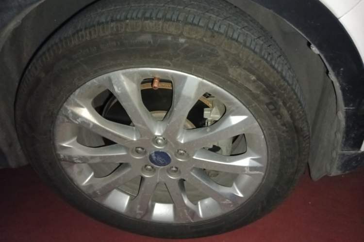 Used Ford Kuga 2013 2.0L GTDi Four-Wheel-Drive Elite Model
