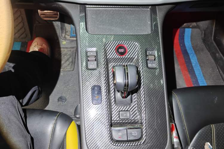 Used GAC Trumpchi EMPOW 2023 270T DCT J15 Version Gear Lever