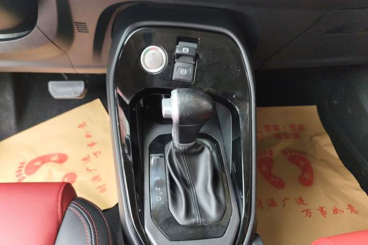 Used Haval H2s 2018 Blue Label 1.5T Dual-Clutch Fashion Edition