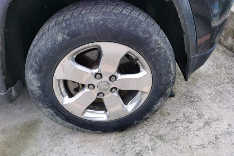 Used Jeep Grand Cherokee 2011 3.6L Luxury Navigation Edition