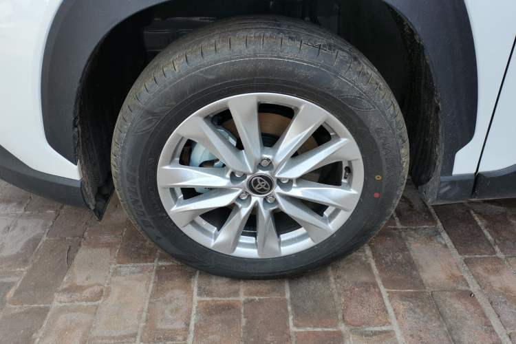 Used Toyota Corolla Cross 2026 Model 2.0L Pioneer Edition Exterior 4