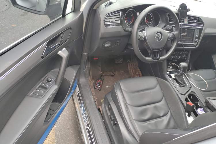 Used Volkswagen Tiguan L 2018 330TSI Automatic Two-Wheel Drive Luxury Edition