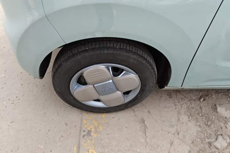 Used Geely Galaxy Panda 2023 Panda Mini 200km Endurance Bear Exterior 4