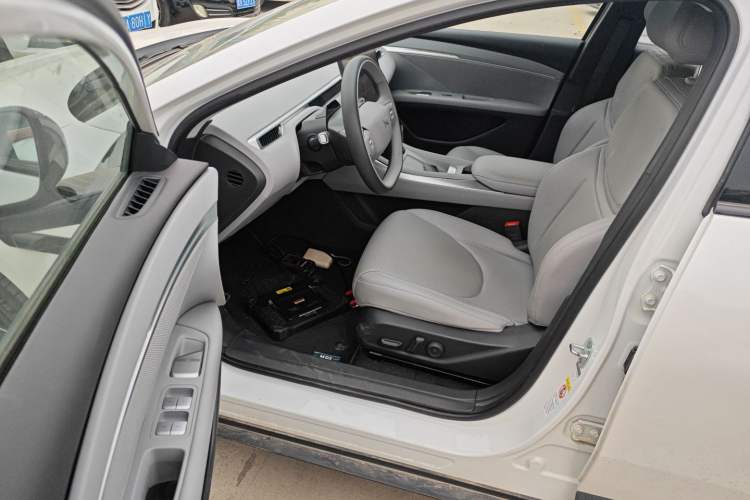 Used XPeng MONA M03 2025 600 with Ultra-Long Range Max Driver Seat