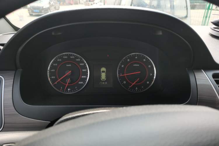 Used SAIC MAXUS G10 2018 PLUS 2.0T Automatic Elite Edition Instrument Cluster