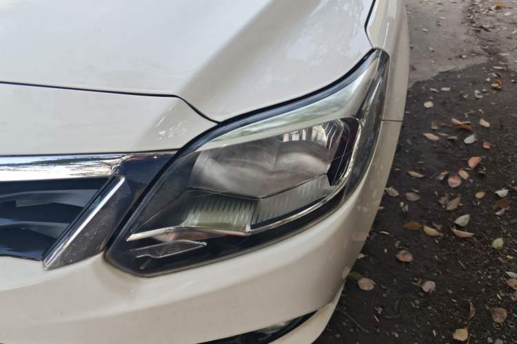 Used Changan Alsvin V3 2015 1.4L Manual Warm-Hearted Model China V Standard
