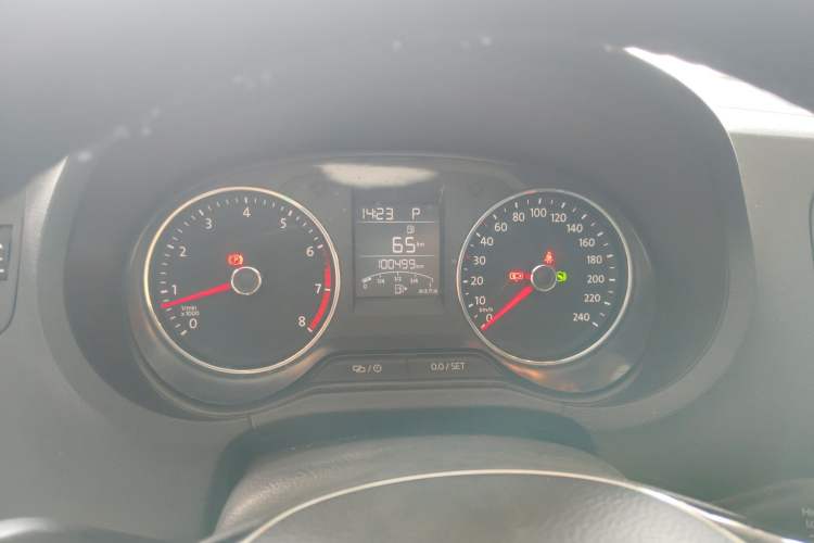 Used Volkswagen Polo 2016 1.6L Automatic Comfort Model
