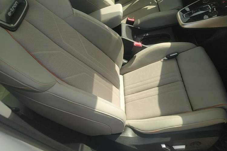 Used Audi Q5 e-tron 2023 40 e-tron Starry Edition Luxury Package
